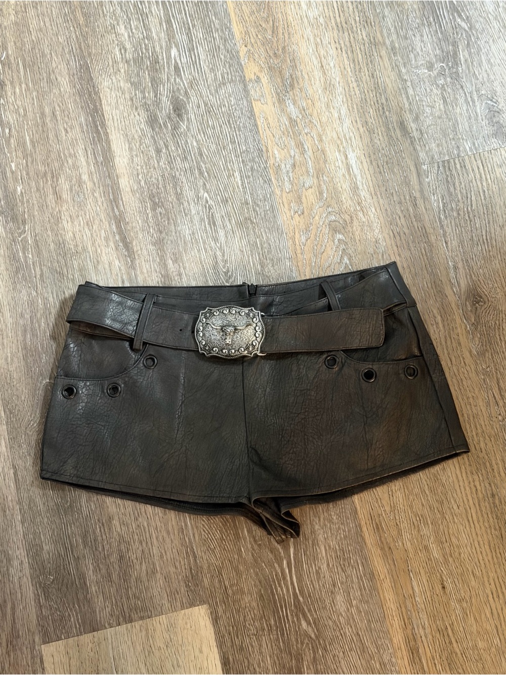 Stagecoach Outfit Black Lace Duster with Black Leather Shorts with Bull Buckle - Picture 4 of 4